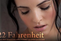 122 Fahrenheit – Sapphira A (2015)