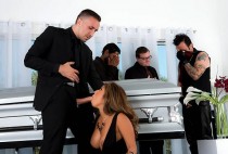 Rest In Big Cock Peace – Akira Lane, Keiran Lee (2014) Rest In Big Cock Peace – Akira Lane, Keiran Lee (2014)